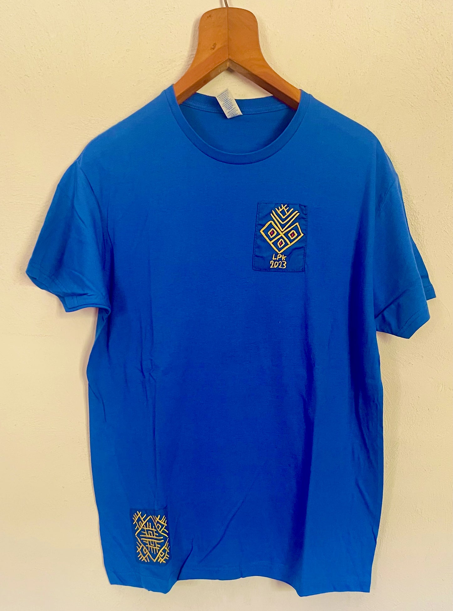 Camiseta para Niños y Niñas manga corta (azul, negra o roja)