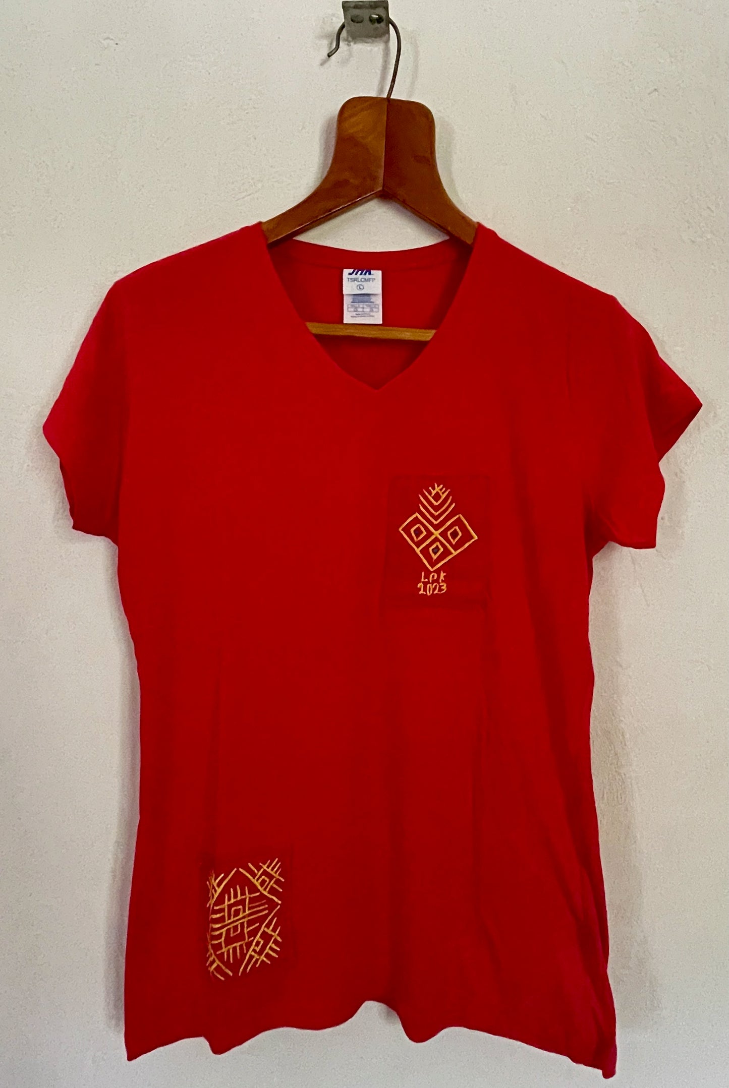 Camiseta para Dama manga corta (azul, negra o roja)